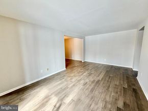 3322 Woodburn Village Drive 13, Annandale VA 22003