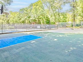 3322 Woodburn Village Drive 13, Annandale VA 22003