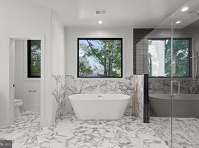 1111 Lakewood Drive SW, Vienna VA 22180