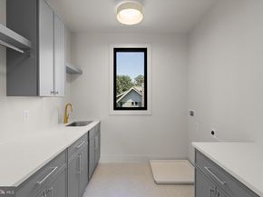 1111 Lakewood Drive SW, Vienna VA 22180