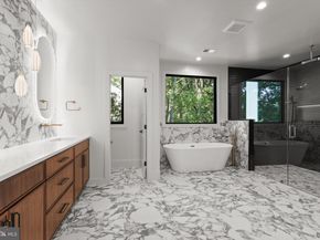 1111 Lakewood Drive SW, Vienna VA 22180