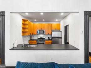 1033 Spruce Street 200, Philadelphia PA 19107