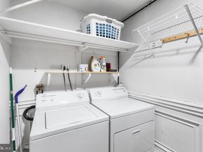 1033 Spruce Street 200, Philadelphia PA 19107