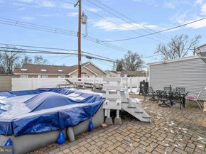 137 Idlewild Road, Levittown PA 19057