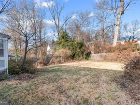 5517 Huntington Parkway, Bethesda MD 20814