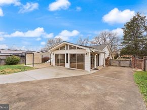 200 Williamsburg Road, Sterling VA 20164