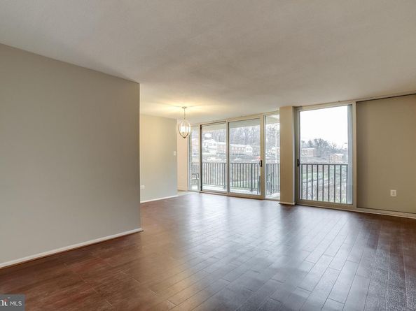 4600 S Four Mile Run Drive 226, Arlington VA 22204