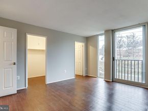 4600 S Four Mile Run Drive 226, Arlington VA 22204