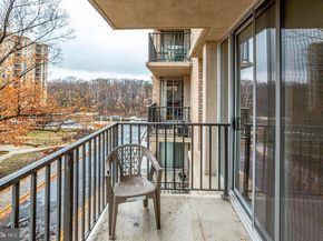 4600 S Four Mile Run Drive 226, Arlington VA 22204