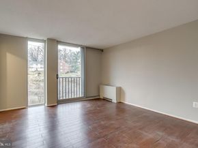 4600 S Four Mile Run Drive 226, Arlington VA 22204