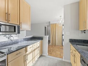 1718 W Abingdon Drive 301, Alexandria VA 22314