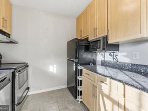 1718 W Abingdon Drive 301, Alexandria VA 22314