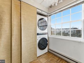 1718 W Abingdon Drive 301, Alexandria VA 22314