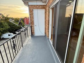 5009 D Street SE 303, Washington DC 20019