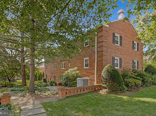 6739 Fairfax Road 7, Chevy Chase MD 20815