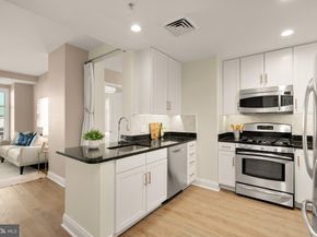 525 N Fayette Street 119, Alexandria VA 22314