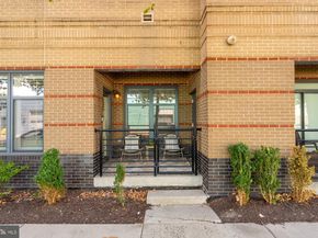 525 N Fayette Street 119, Alexandria VA 22314