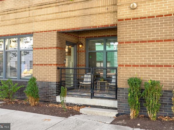 525 N Fayette Street 119, Alexandria VA 22314