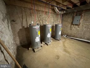 157 W Apsley Street, Philadelphia PA 19144