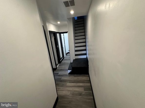 157 W Apsley Street, Philadelphia PA 19144