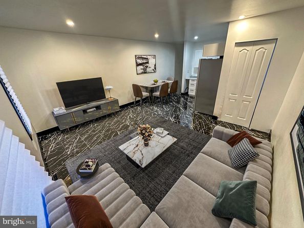 157 W Apsley Street, Philadelphia PA 19144