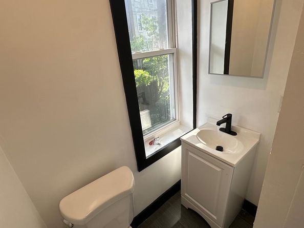 157 W Apsley Street, Philadelphia PA 19144