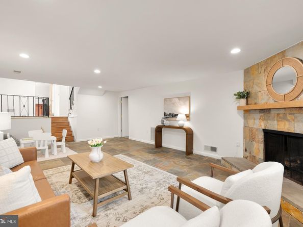 9213 Friars Road, Bethesda MD 20817