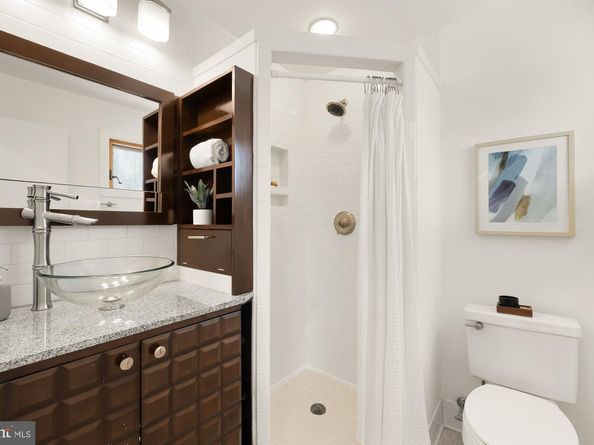 9213 Friars Road, Bethesda MD 20817