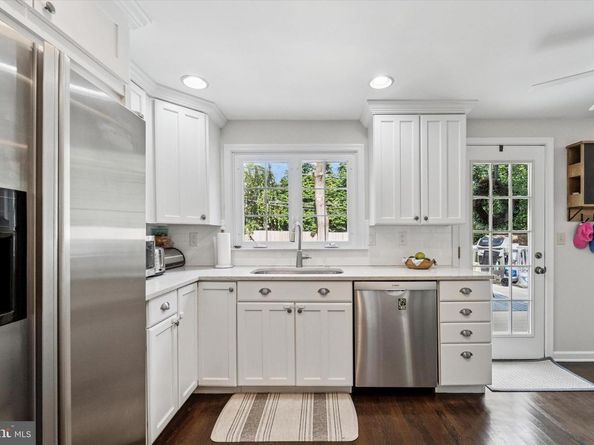 117 Debaran Lane, Bryn Mawr PA 19010
