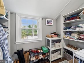 117 Debaran Lane, Bryn Mawr PA 19010