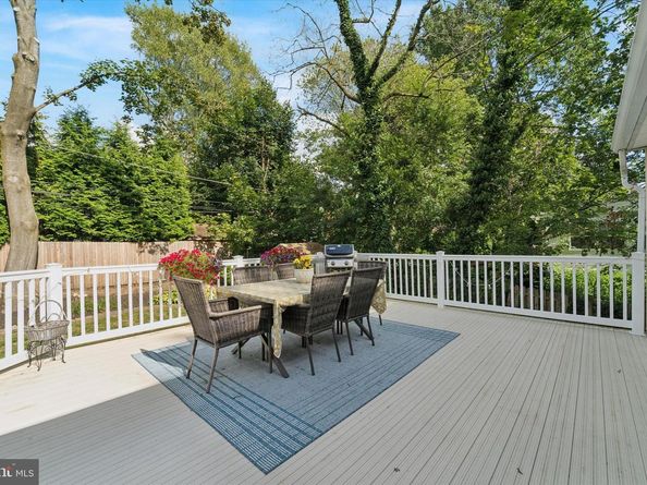 117 Debaran Lane, Bryn Mawr PA 19010