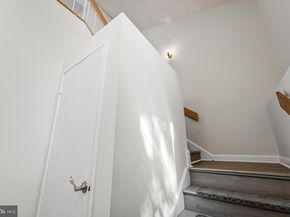 1964 Villaridge Drive, Reston VA 20191