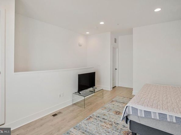 7367 Blade Drive, Falls Church VA 22042