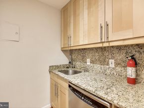 1435 4TH Street SW B609, Washington DC 20024
