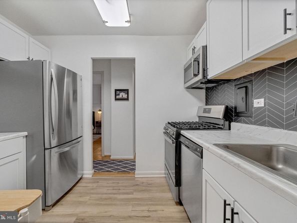 5340 Holmes Run Parkway 802, Alexandria VA 22304