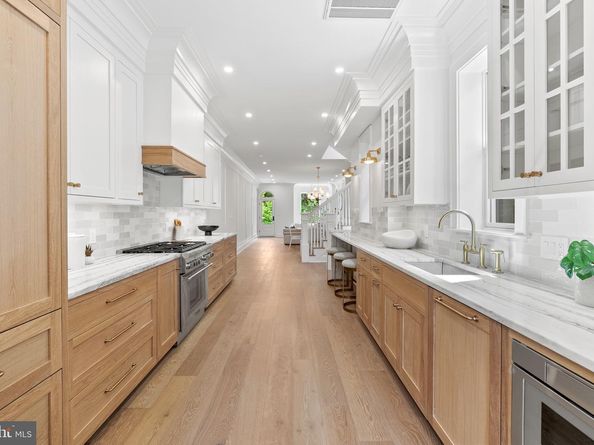 2460 Ontario Road NW, Washington DC 20009