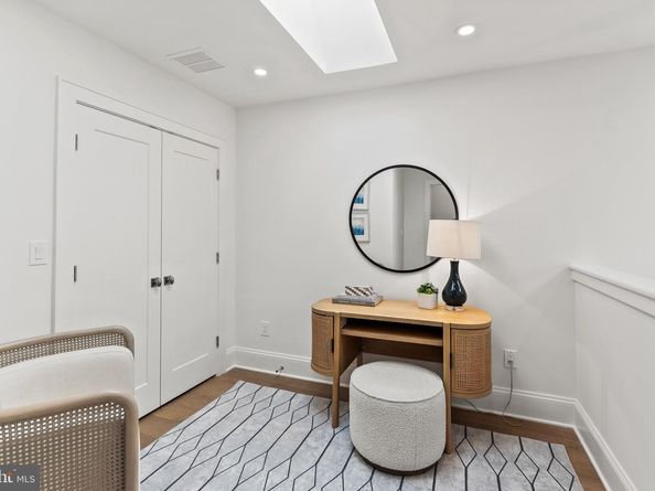2460 Ontario Road NW, Washington DC 20009