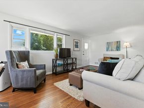 2012 S Lincoln Street, Arlington VA 22204