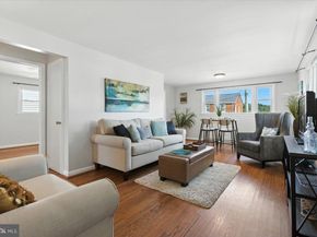 2012 S Lincoln Street, Arlington VA 22204