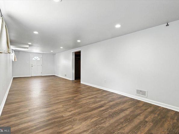 2012 S Lincoln Street, Arlington VA 22204