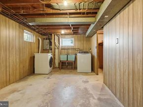 2012 S Lincoln Street, Arlington VA 22204