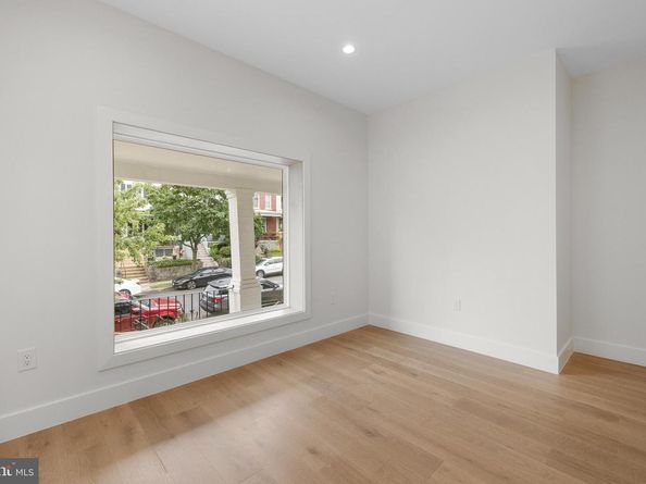 3916 8TH Street NW B, Washington DC 20011
