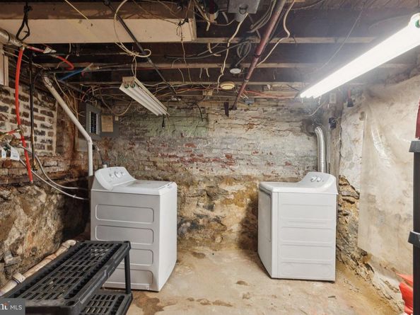 2743 N Newkirk Street, Philadelphia PA 19132