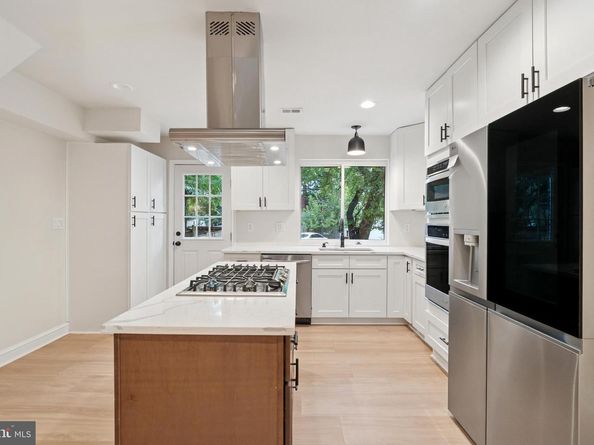 141 Lynhaven Drive, Alexandria VA 22305