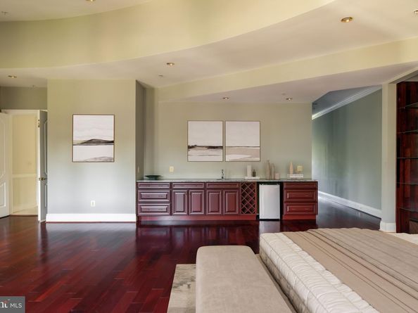 9431 Newbridge Drive, Potomac MD 20854