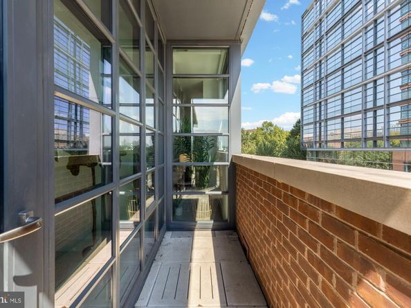 45 Sutton Square SW 303, Washington DC 20024