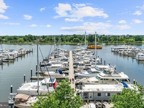 45 Sutton Square SW 303, Washington DC 20024