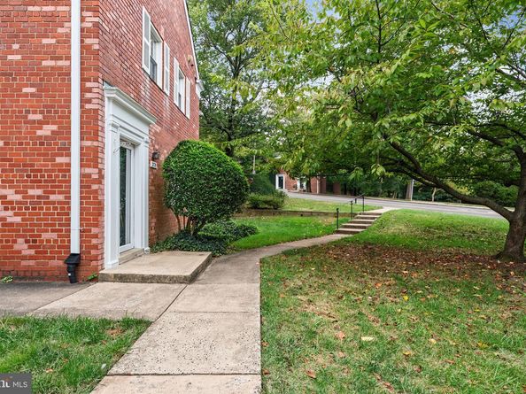 3778 Gunston Road, Alexandria VA 22302