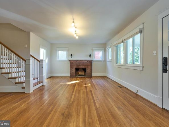 407 N Bryan Street, Arlington VA 22201