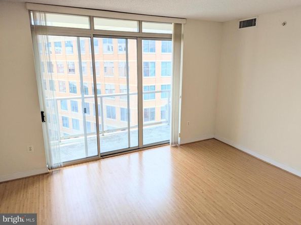 820 N Pollard Street 810, Arlington VA 22203